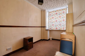 Lounge- click for photo gallery